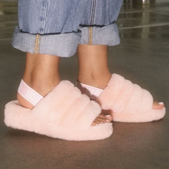 ugg fluff yeah seashell pink